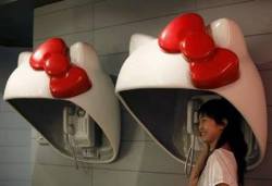 Hello Kitty Phone Booths =(^.^)=