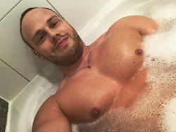 joakimgarder:  I have no bath tub at home