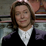 ennish:  allthenobodyppl:  allthenobodyppl:  The expressions of Bowie as he looks
