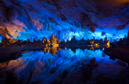 oecologia:Reed Flute Cave • Guangxi, ChinaThe Reed Flute Cave in Guangxi, China, is a natural limest
