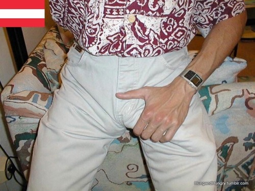 Austria - huge bulge in pants