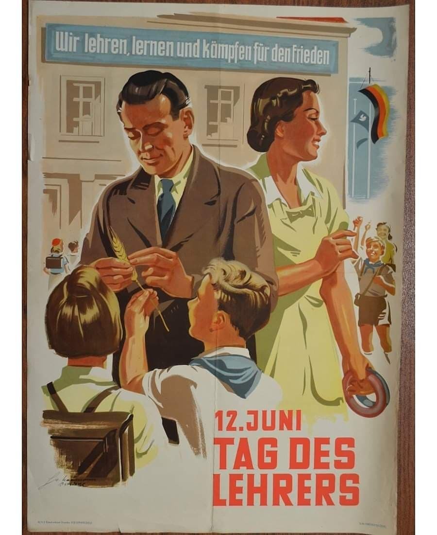 Tausend Gute Noten Zu Ehren Der DDR Karte Urkunde blanko 1976 Schule Propaganda 