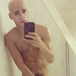 This is 24 y/o Ismael from NYC.  Thanks for the hot photos man.  Please send us more.  Hit him up at:IG:  adoissabra  Beto’s Corner Please send pics to:Por favor manda tus fotos a:betomartinez2008@gmail.comhttp://betomartinez.tumblr.com/
