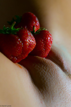 iamacamera100:  Forbidden Fruit © iamacamera100