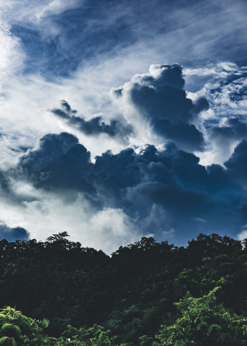 kallelundholm: Clouds are getting together  www.kallelundholm.com / INSTAGRAM