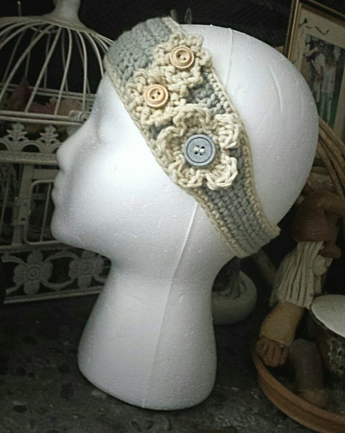 timbrewolfdesigns:New dainty triple for Mori Girl headband with wood buttons ❤ in tan & grayBy T