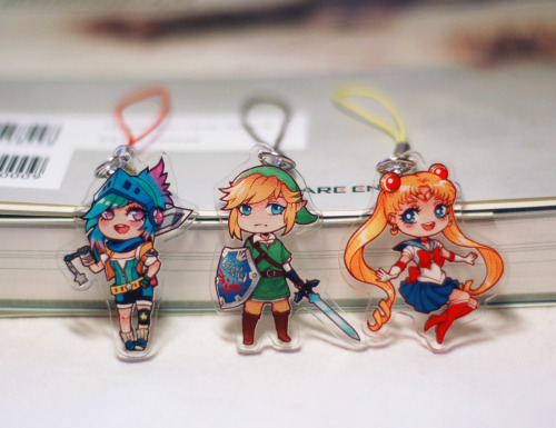 I opened my little shop on Etsywww.etsy.com/ru/shop/NatashaEnijoiArtBe my first buyer a