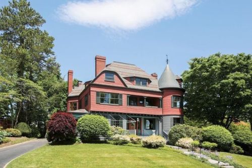 $2,499,000/6 br/5500 sq ftbuilt in 1890 Brookline, MA
