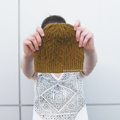 Lionel Hat pattern is live on @hi.ravelry ☺ . Hat is worked in the round with twisted rib and cable 