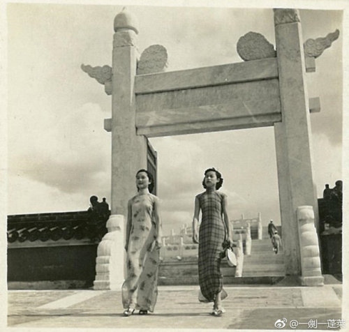 Propaganda photos of women in qipao in Beijing to promote Japanese take over of Asia by Masao Horino