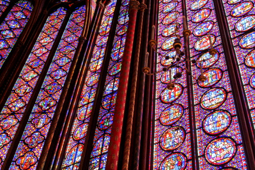 gaygalaxys: lazasur: Sainte Chapelle in Paris @trainwreckgenerator can we go?