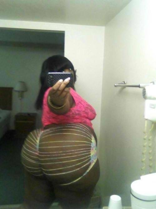 sextastical:  apollo2095:  Superthicks   Sooo serious