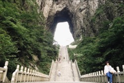 zkou:Tianmen Mountain, Hunan Province, China. Also known as ‘Heaven’s Gate Mountain’. Travellers must walk up 999 steps to reach the opening. Coincidentally, in Chinese culture the number 9 represents ‘long lasting/forever life/eternal’.