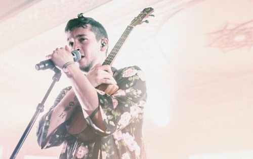 twenlyonepilots:  fave tøp photos also i love u -  joshbunns omg tyler with children that is adorabl
