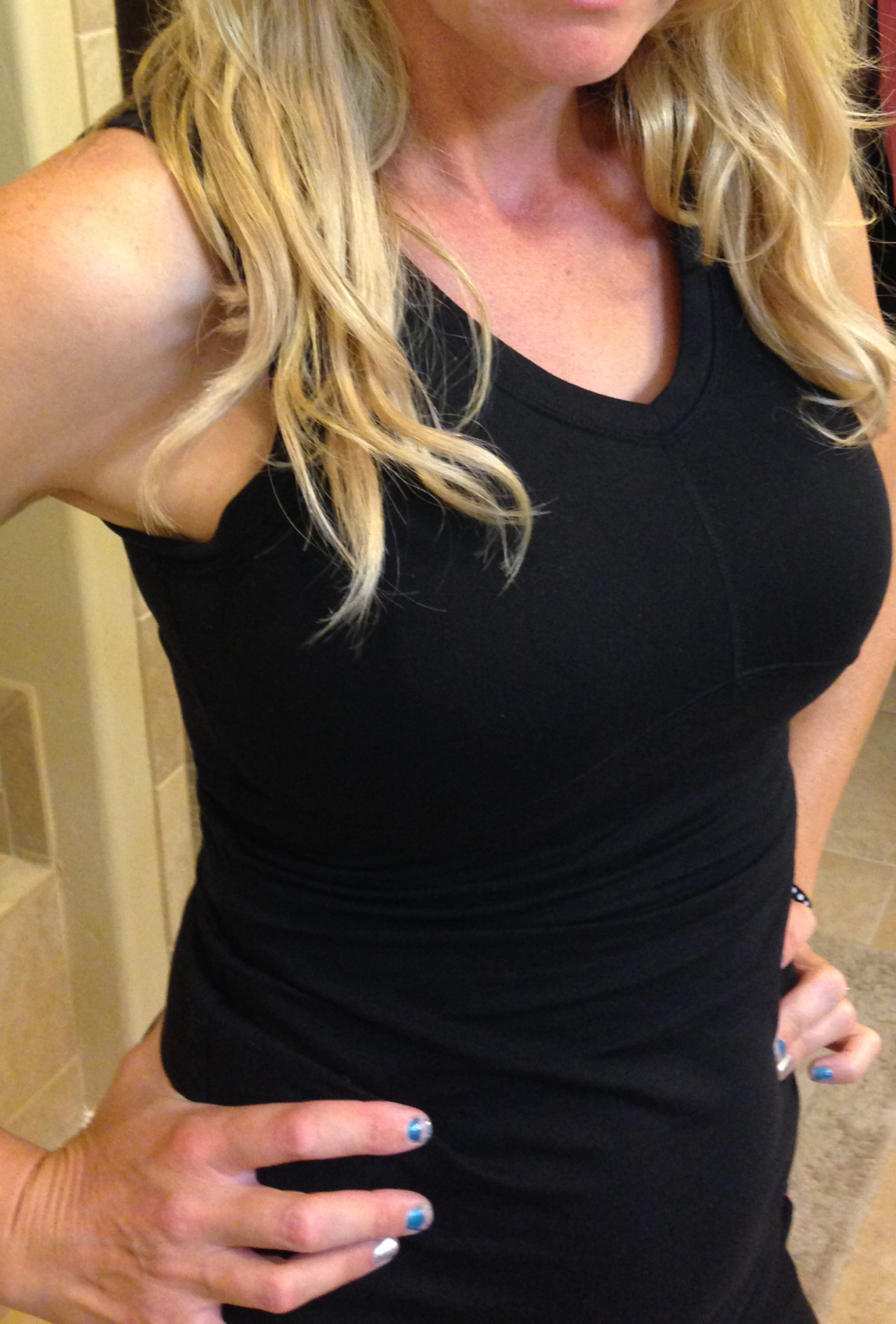 naughtymormonmilf:  Who’s heading to the gym with me this morning?