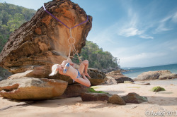 Ambadealande:  26/3/2013 - Secret Beach Adventure With Rope! Sydney Is Such A Beautiful