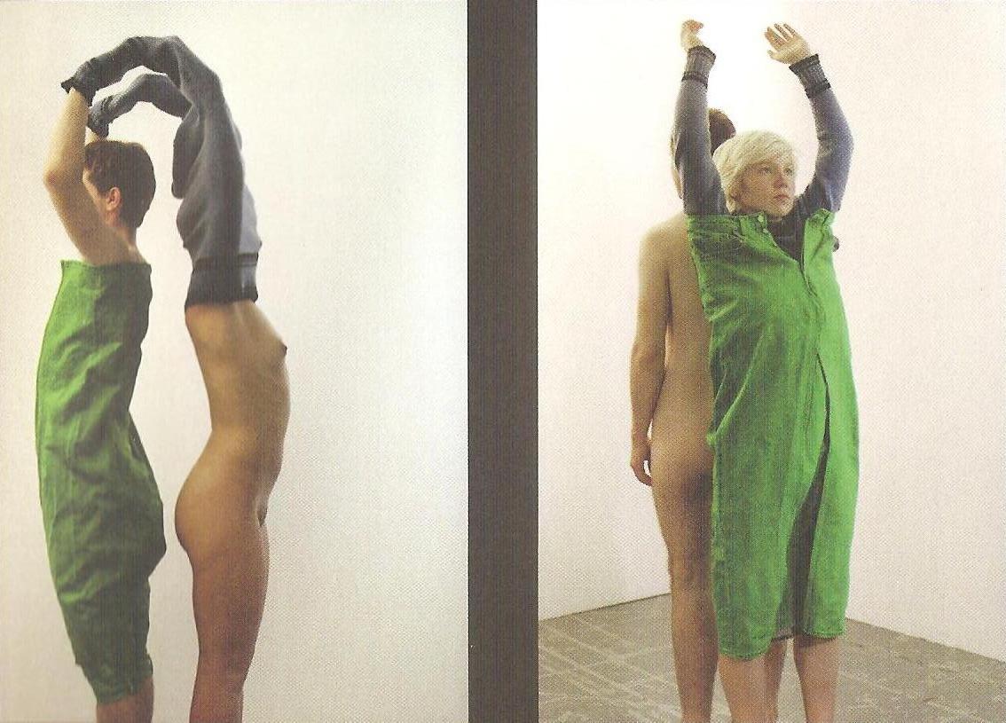 dekonstruktivisme: Anna-Nicole Ziesche, States of Mind and Dress, 2002.  The fashion
