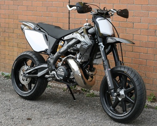 supermoto-daily:CR500 love the black