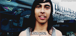 ofmexicansandmen:  i’ve watched this gif an unhealthy amount of times  
