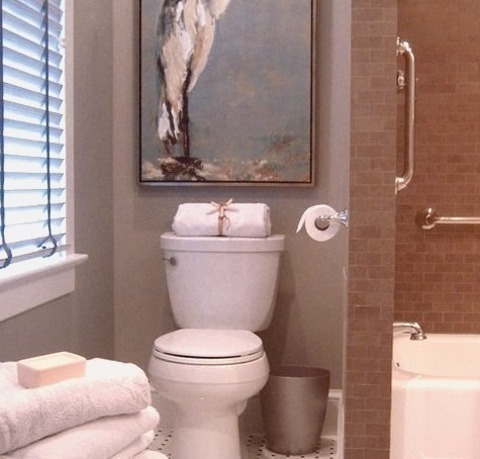 Traditional Bathroom - BathroomBathroom: Small Traditional Master Bathroom Idea With Gray Walls, A Two-piece