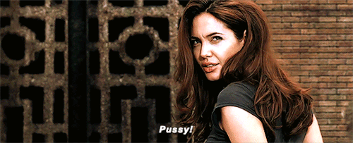 cosmickhaleesi: Angelina Jolie as Jane Smith in Mr. and Mrs. Smith Ugh yessss❤️