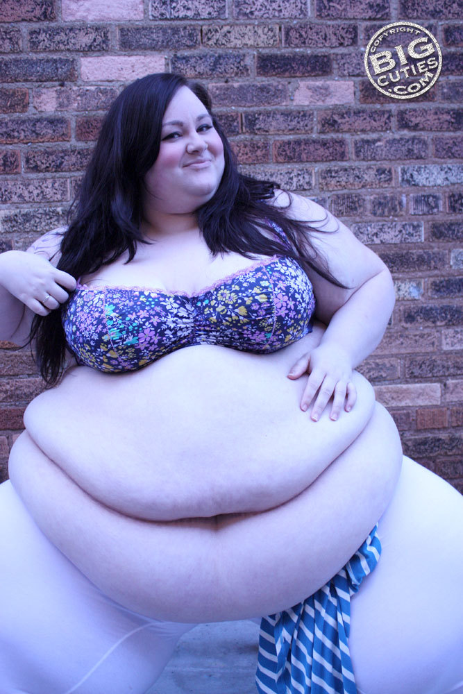 bbwlilia:  lisalinguica:  ashhhhhhhhhhhhhhhhhh:  New set is up! http://ash.bigcuties.com
