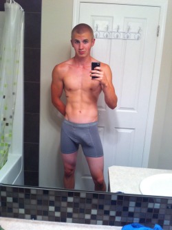 uclafratboy:  texasfratboy:  damn, love that boy’s sweet underwear bulge! yummy!!  I’d turn him around or bend him over that sink and use that ass of his. Bi frat boy in So Cal posting all the things that turn me on. Over 14,000 followers. Hit me