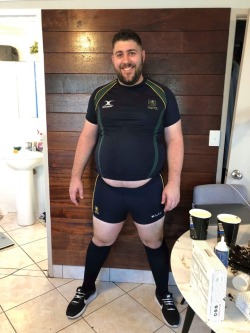 gutgrowing1:What an ex-jock looks like. Fat and outgrown his uniform and jockstraps. 