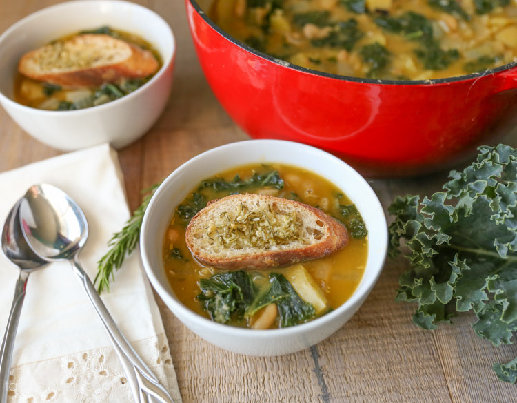 alloftheveganfood:  Vegan White Bean Round Up Potato, White Bean and Kale Soup with