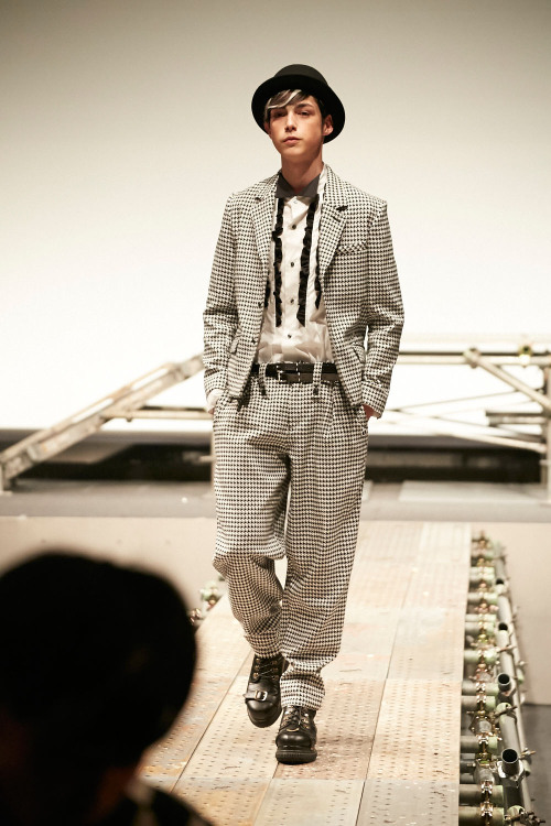 tokyo-fashion:  Milk & Milkboy “My Angel Fly With Me” Fashion Show in Harajuku Legendary Harajuku fashion brand Milk held their first fashion show in 6 years recently at Quest Hall in Harajuku. The show featured their upcoming collections for