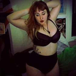 mutedfires:  redheadedbondage:  IT’S A VERY EARLY TOPLESS TUESDAY! I felt cute today and I didn’t know whether I would feel cute tomorrow, so I took a few pictures. Curvy 4 lyfe. -Kit  Possibly ur most babely photo set yet????? Is that possible tho
