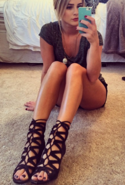 loverealgirls:  Showing off her new shoes