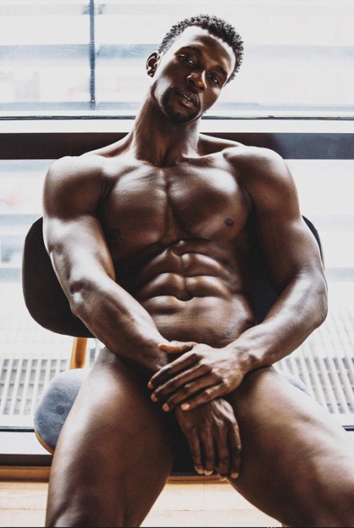 Black muscle nips and feet