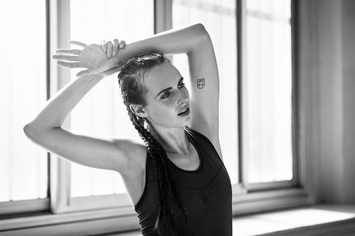  Exclusive – MØ for NIKE shot by Cyril Masson.MØ Crew 