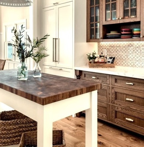 Kitchen San FranciscoEat-in Kitchen With A Medium-sized Coastal Galley And A Brown Floor. A Farmhouse