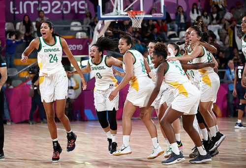 Brazil celebrates after defeating United States in the Basketball Women&rsquo;s Gold Medal Match at 