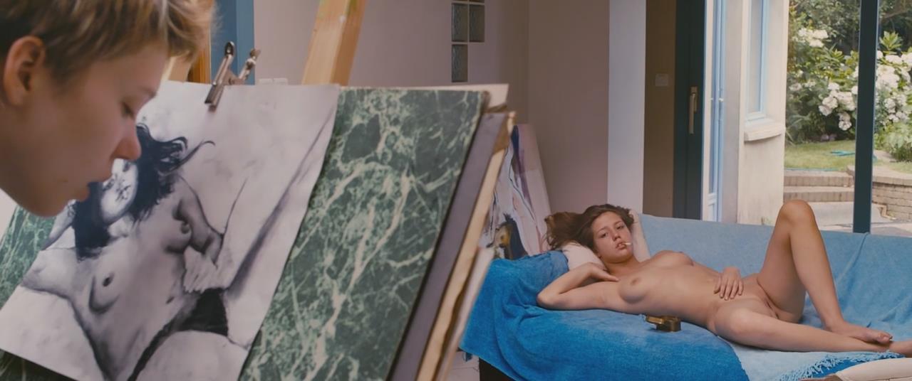 burping-the-worm:  French actress   Adèle Exarchopoulos  https://www.instagram.com/adeleexarchopoulos/https://twitter.com/aexarchopoulos