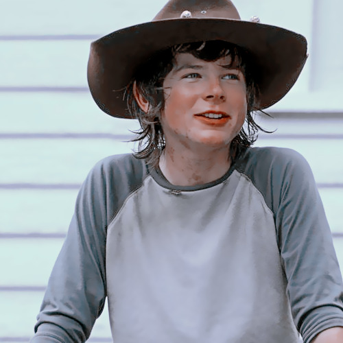 ⵓ chandler riggs ᨒ ǝ̲ ᩨ ⴰ