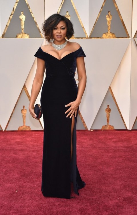  Taraji P. Henson in Alberta Ferretti 