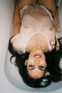 veryspecialporn:Ph. Tamara Bertran