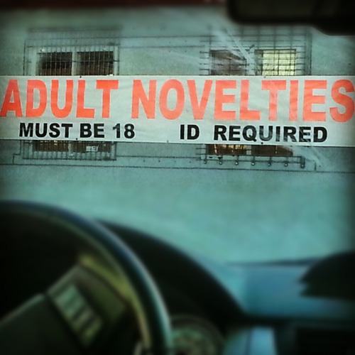 alittleswitchinwonderland:  YOU MUST BE 18 and over to follow this blog, according to the guidelines
