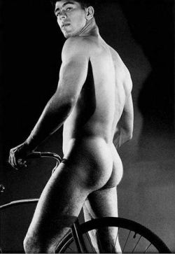 thugangel310:  Bart Horne - vintage - I think he’s pretty hot!