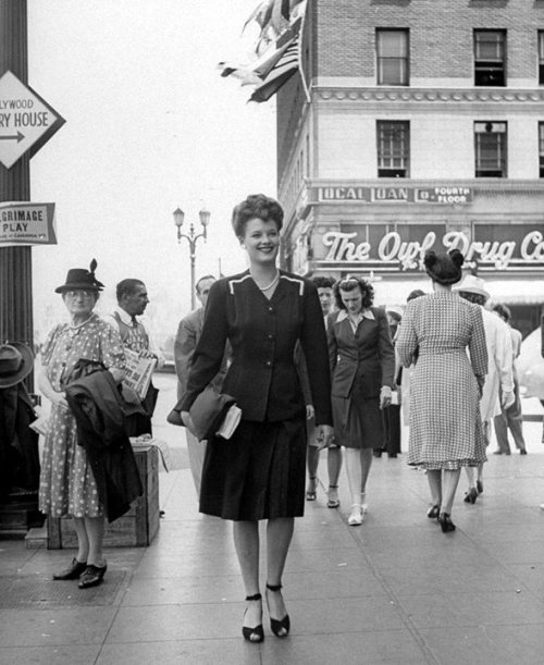 365daysofvintage:  1944 