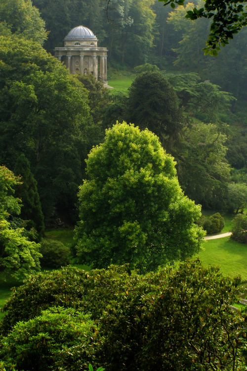 bluepueblo:  Stourhead, Wiltshire, England photo via claudia 