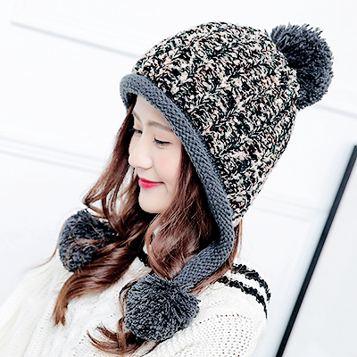 tobious: Winter Fur Ball Knitting Beanie  ∟  discount code “ Joanna15”