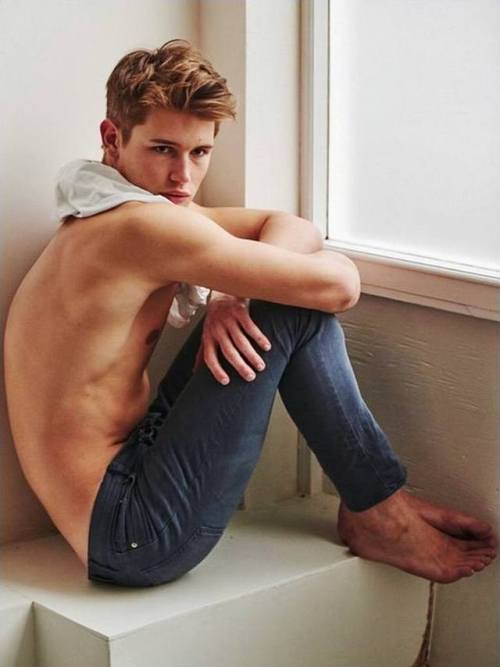 frodos-boiz:  .