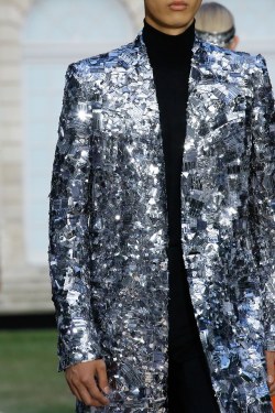 coutourista:Givenchy Fall 2018 Couture 