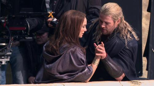 lokis-gspot:JSUUTTTTTT!!!! JUST TAKE A MOMENT PLS AND OBSERVE HOW GENTLE THOR IS OKAY.I know this mi