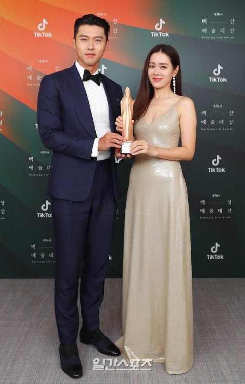 sofarawayinthemilkyway:TikTok Popularity Award: Hyun Bin + Son Ye Jin