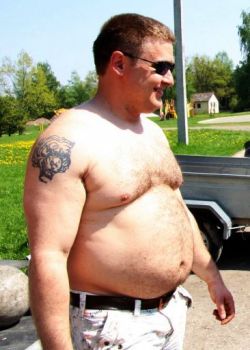 gr8bod:  http://bigballguts.tumblr.com/post/58606413202/justbulls-beefy-bull